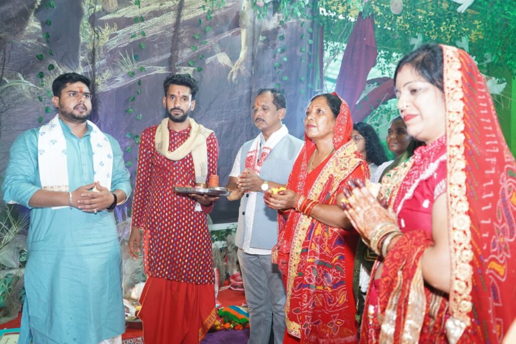 तमता में शारदीय नवरात्रि का भव्य आयोजन, श्रद्धा और उत्साह का अद्भुत संगम 2 IMG 20250930 WA0012